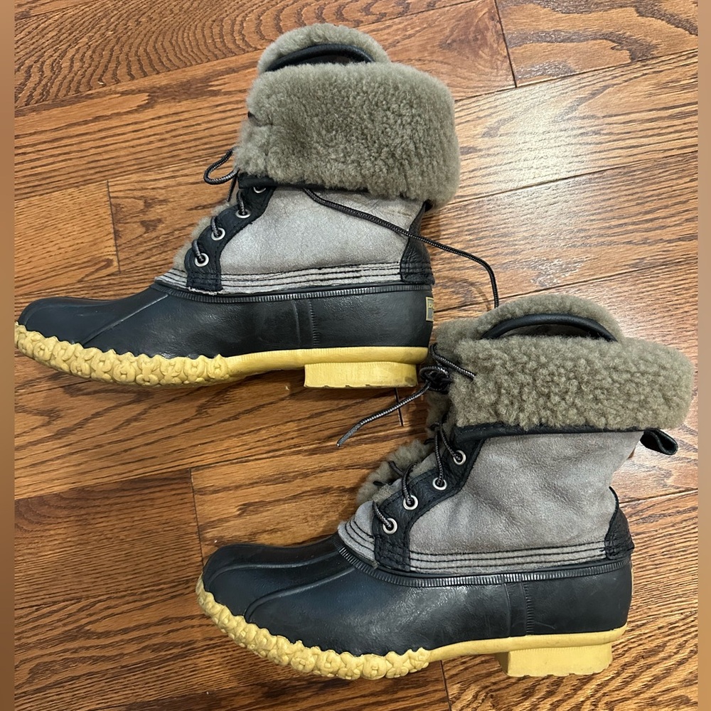 L.L. Bean Black and Gray Shearling Lined Bean Boots - Picture 5 of 5